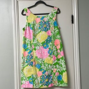 Lilly Pulitzer sz 12 ladies dress